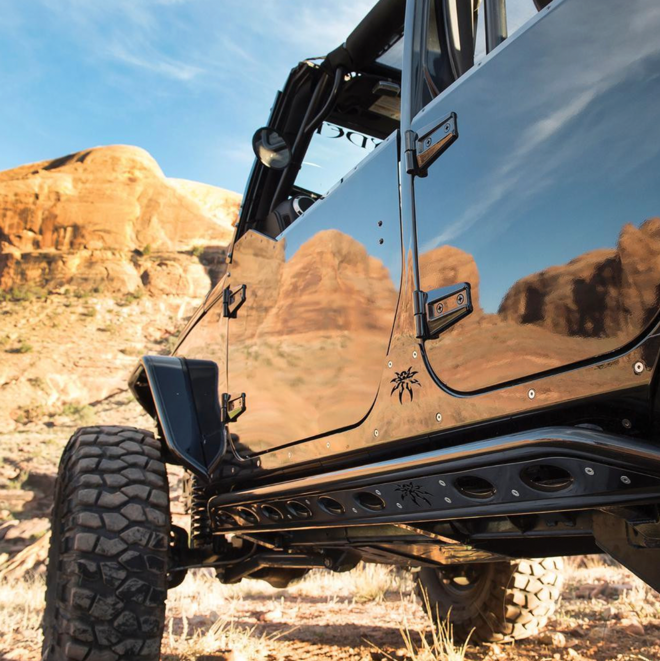 PRE-ORDER: Poison Spyder JLU (4-Door) ROCKER KNOCKERS Rock Sliders (Black)