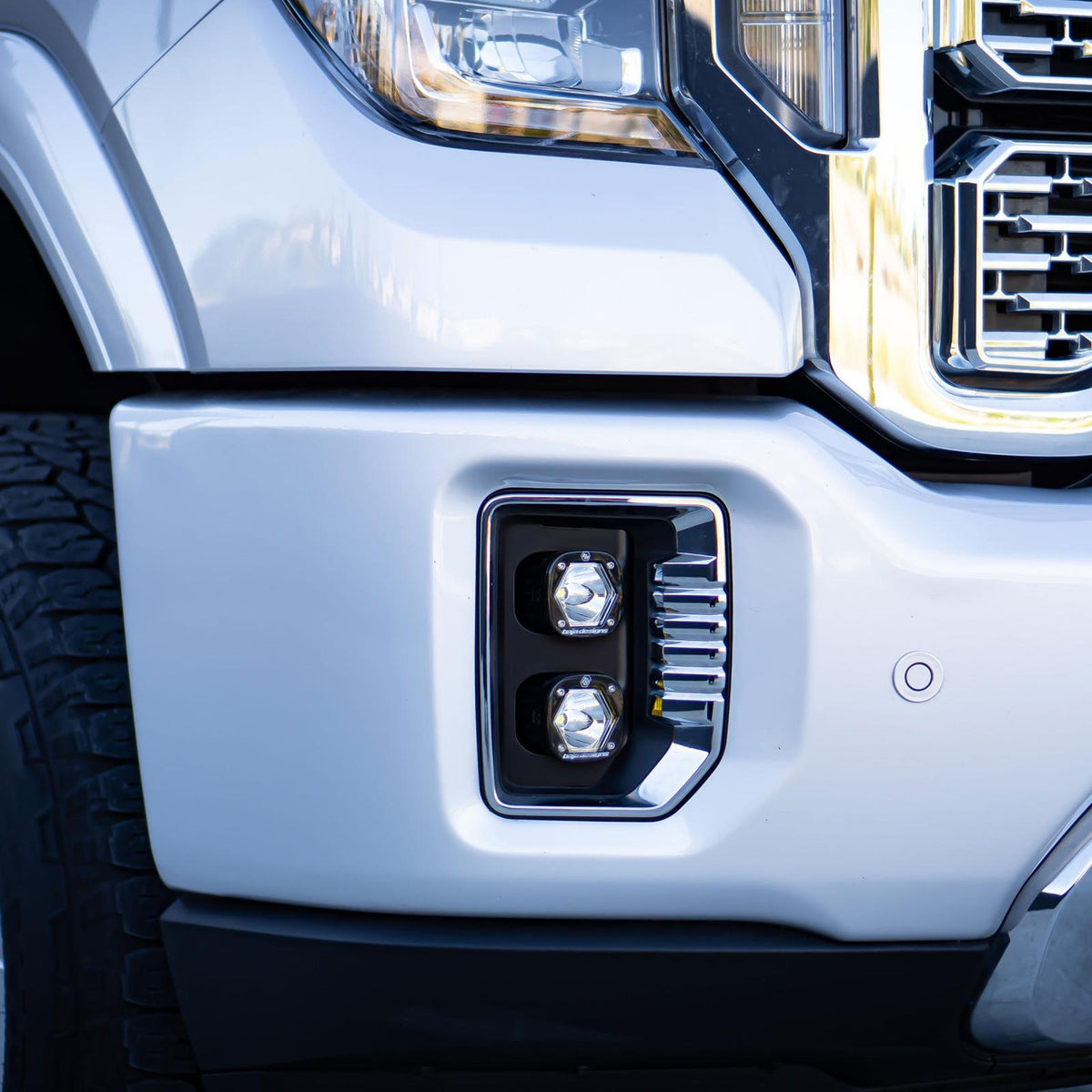 GMC S1 Dual Fog Pocket Light Kit - GMC 2020-23 Sierra 2500HD/3500HD-WIde & Spot (CLEAR)