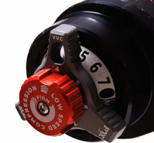 FOX 2.5 PES DSC EVO Front Shocks | 2024+ Ineos Grenadier